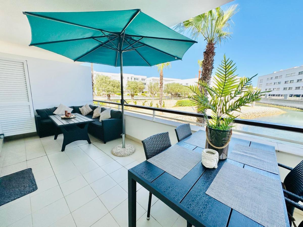 Lucky Star Marina Apartment, With Pool Lagos Exterior photo